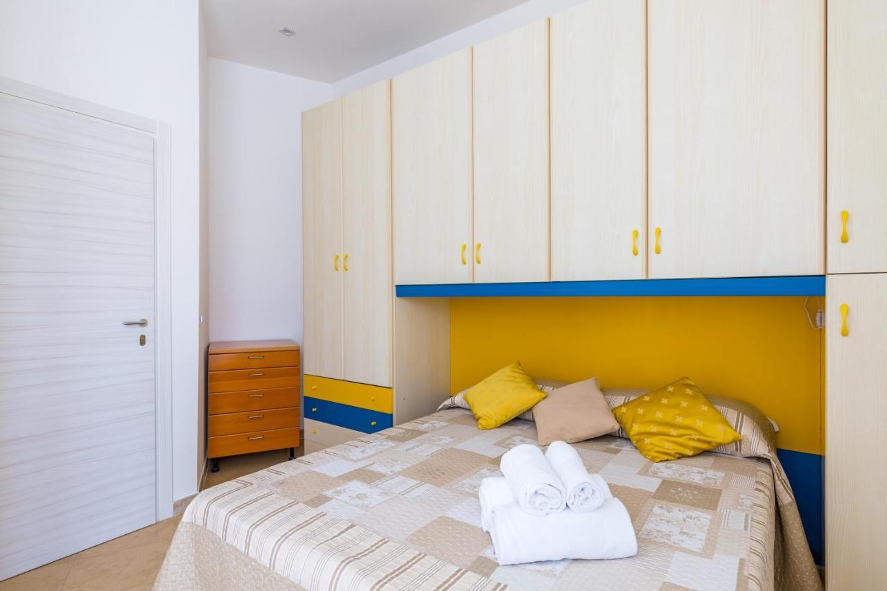Rione Emanuele III - 4 Bedroom Apartment Neapol Exteriér fotografie