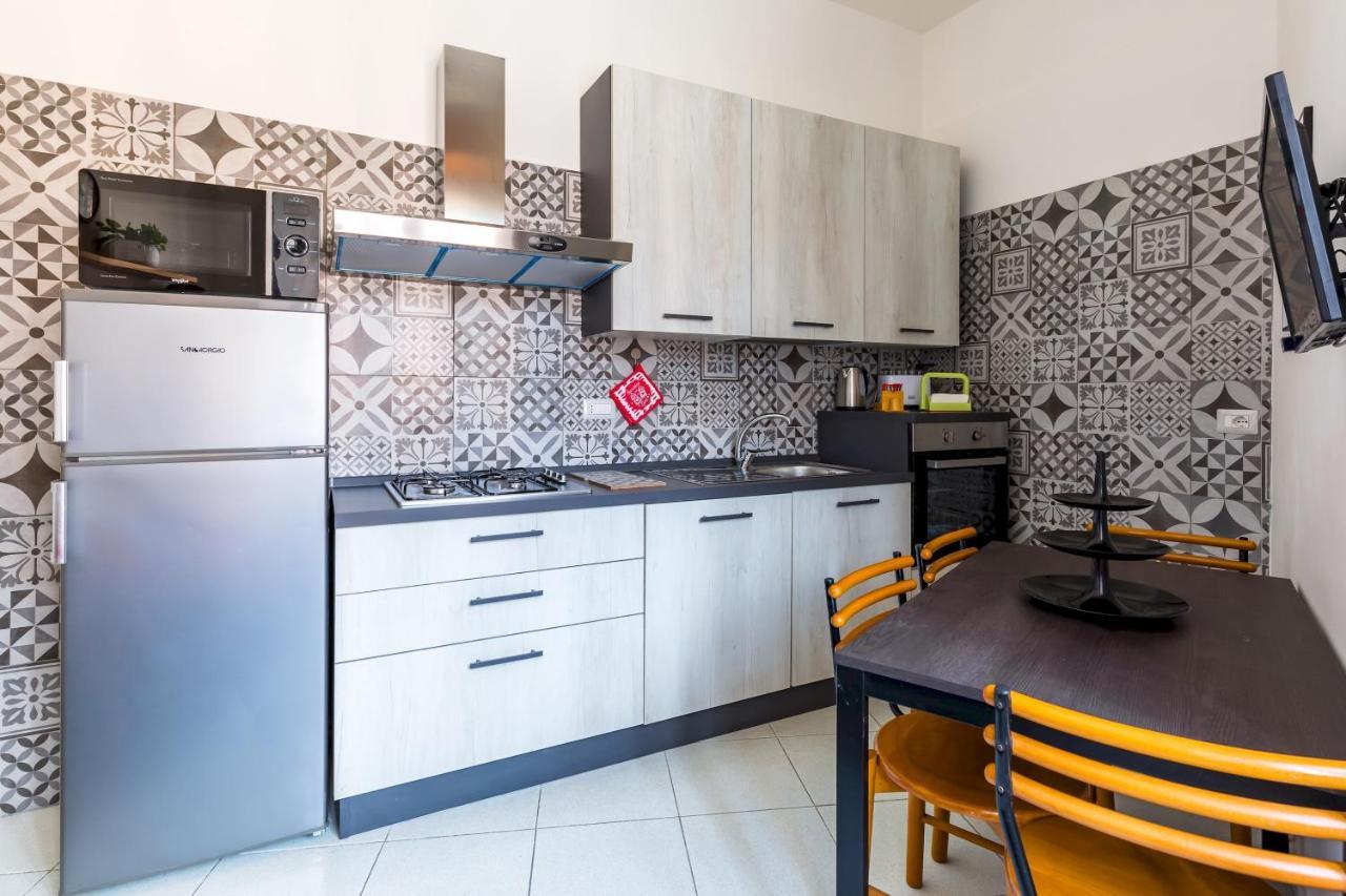 Rione Emanuele III - 4 Bedroom Apartment Neapol Exteriér fotografie