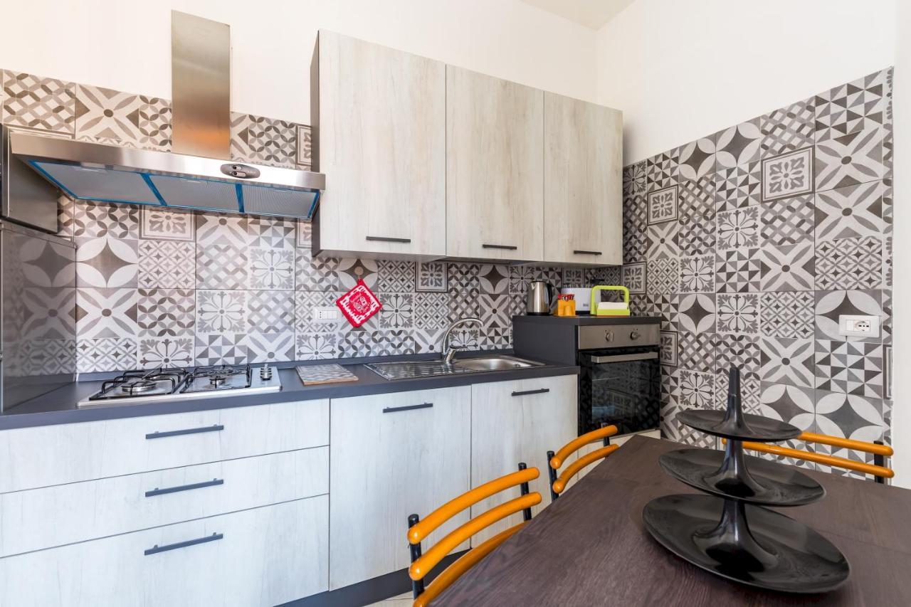 Rione Emanuele III - 4 Bedroom Apartment Neapol Exteriér fotografie
